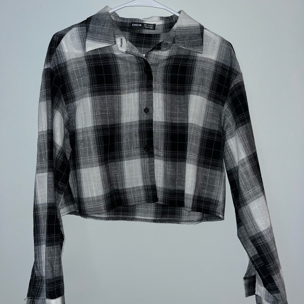 shein cropped flannel!